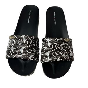 Tommy Hilfiger BLECI Slide Sandal Black Leaf 9.5
